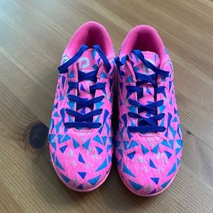 Dream Pairs Indoor Turf Soccer Cleats